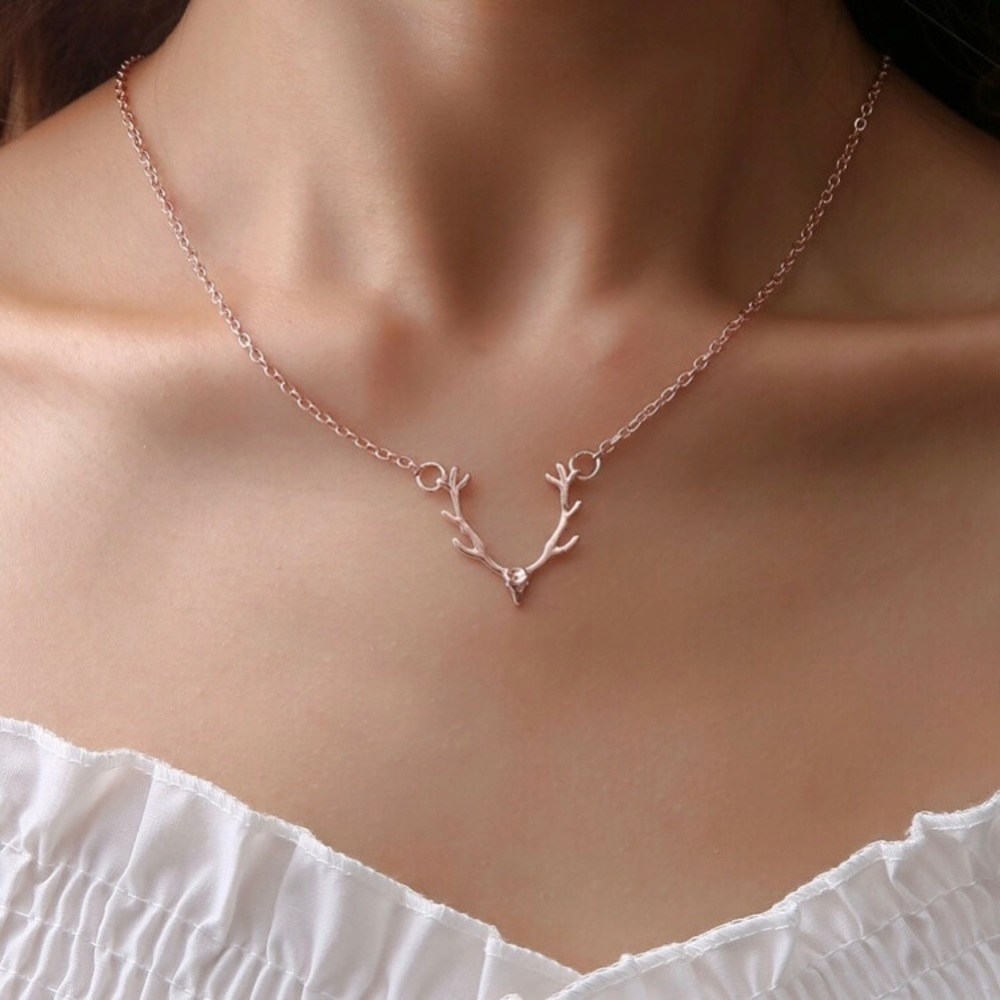 Antler Decor Necklace